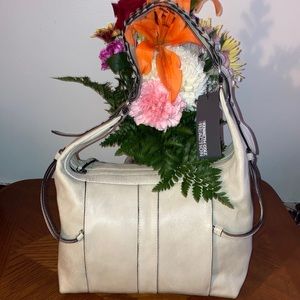 Kenneth Cole off white aged leather Shoulder Bag.